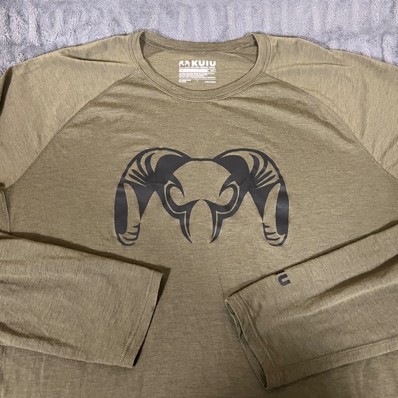 KUIU Other - Kuiu 3XL Long Sleeve Merino Wool Base Layer T-Shirt Ram Skull Logo Olive Green